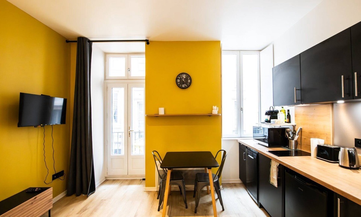 Griffon - Royale Apartment | Superb studio with balcony city center Opera