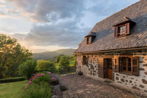 Saint-Cirgues-de-Jordanne House | Superbe Maison Isolée