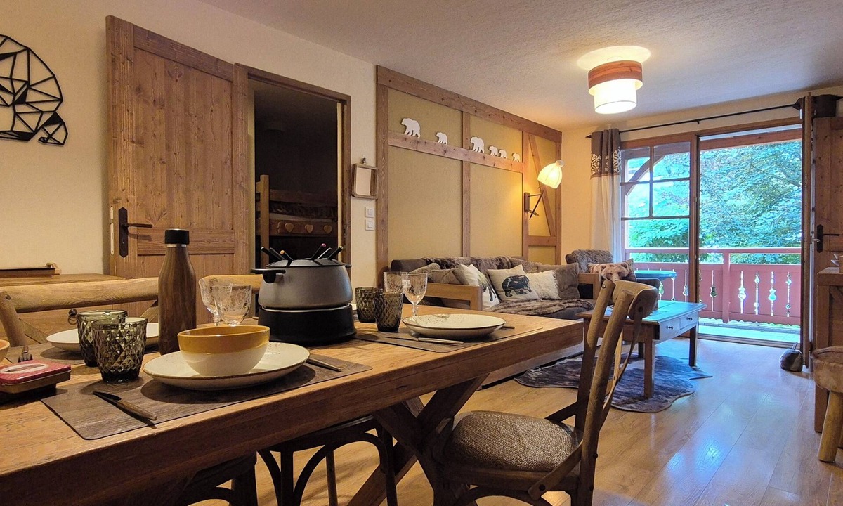 Saint-Lary-Soulan Apartment | T3 in residence 6 pers SWIMMING POOL SAUNA HAMMAM 2 CHBS, 1 MOUNTAIN COIN, TERRACE