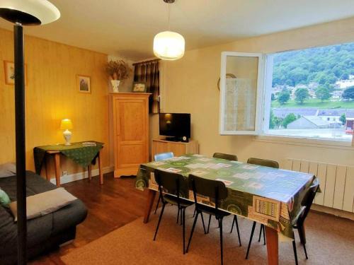 Cauterets Apartment | T3 proche télécabine à Cauterets pour 6 pers - FR-1-234-208
