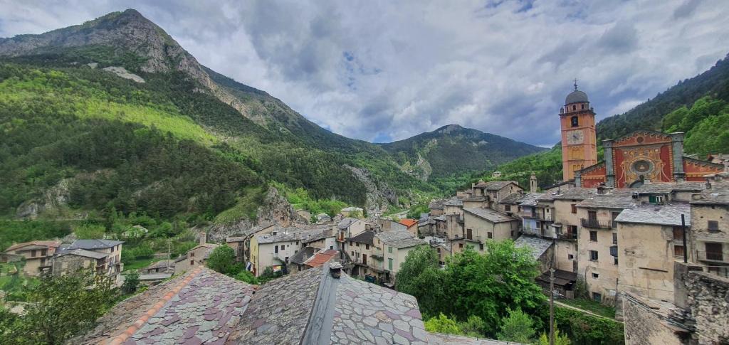 Old Tende Bed & Breakfast | Tende Vacances