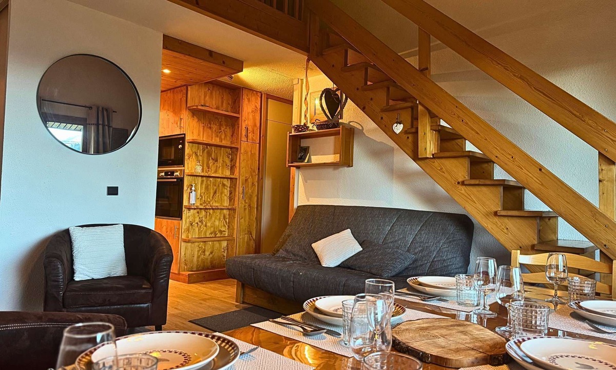 Valmorel Apartment | Teppes 46 - Cosy duplex ski in, ski out
