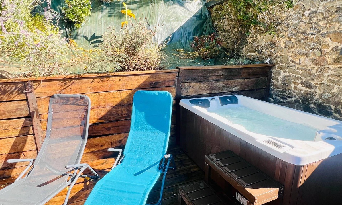 Saint-Junien House | The Abbey Spa