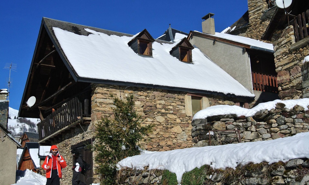 Bourg-d'Oueil Ski Chalet | The Grangerie; Family Chalet In The Station De Ski De Bourg D'oueil.
