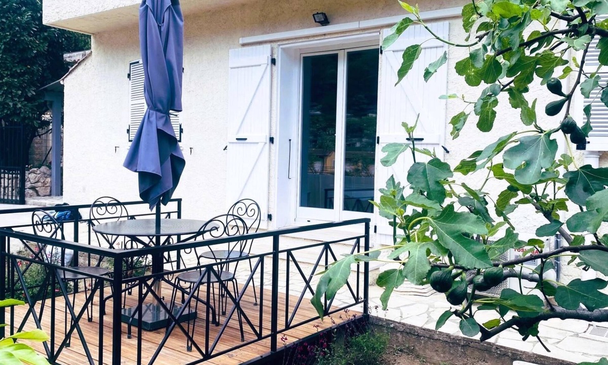 Menton Apartment | Thieman House - MENTON