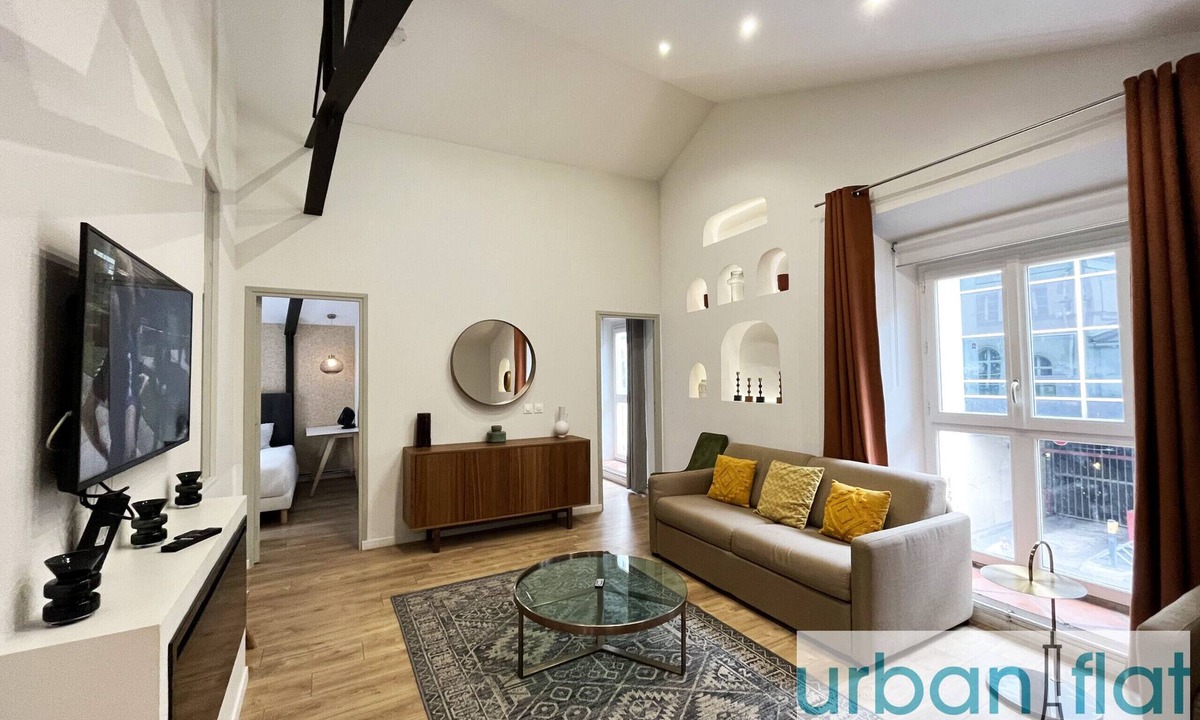 Quartier de la Porte-Saint-Denis Apartment | Urban Flat 161 - Sublime Luxury Flat in Paris