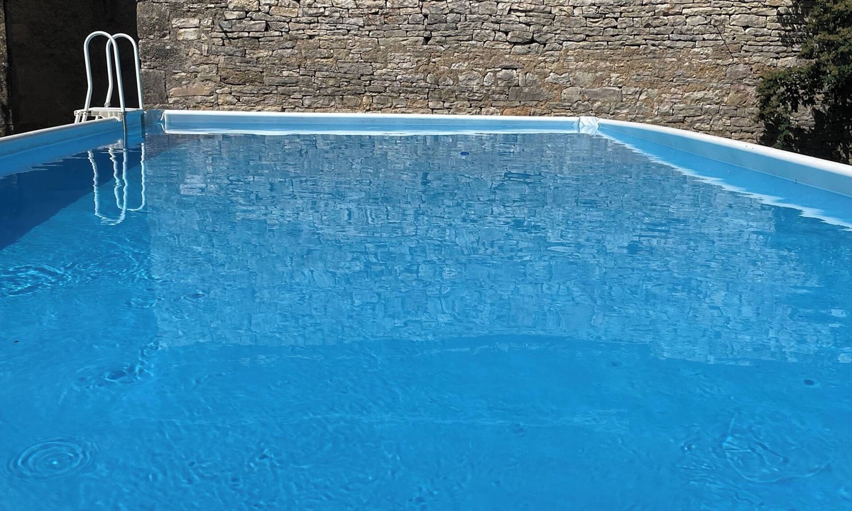 Villeneuve d'Aveyron House | Vacation Rental Between Lot and Aveyron with a Pool