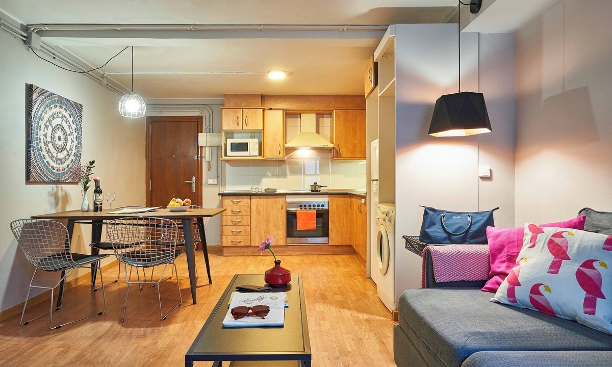 Sant Andreu Apartment | Valles 1º1 · 1h - One Bedroom Apartment, Sleeps 2
