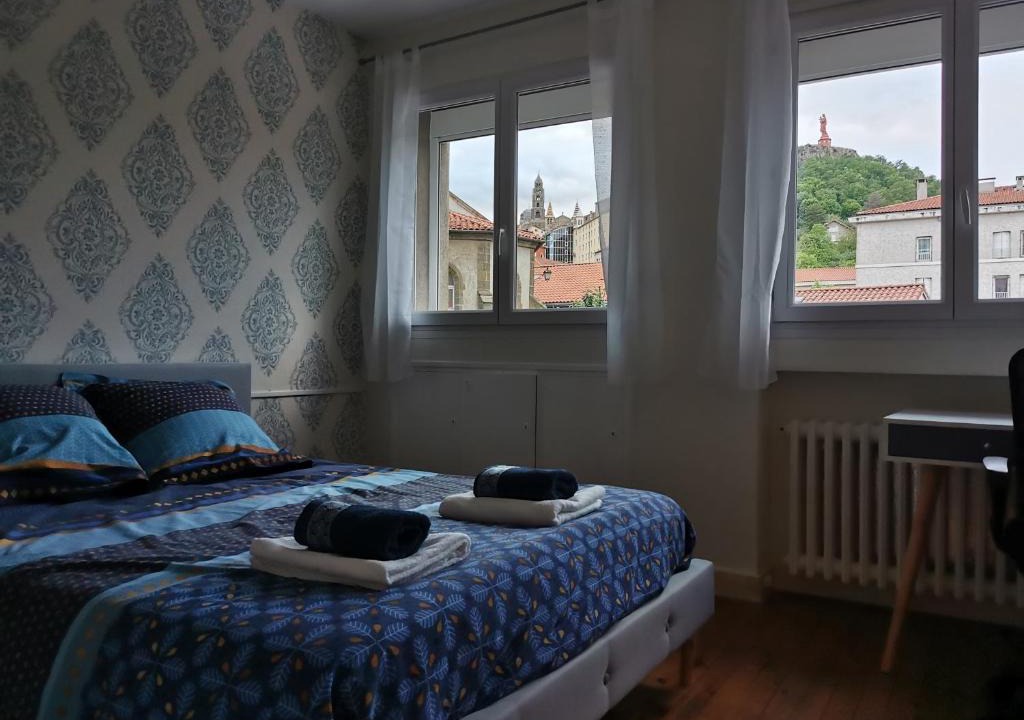 Le Puy-en-Velay Apartment | Velay cocon appartement 4 chambres avec vue sur les monuments