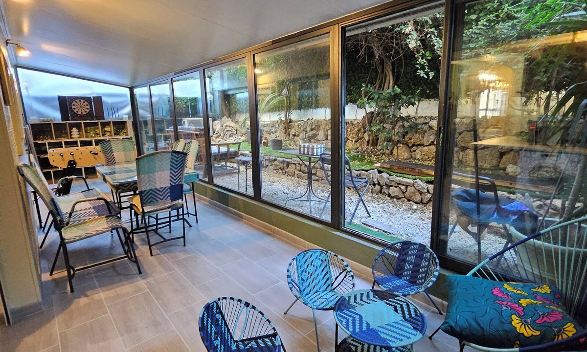 La Madeleine Apartment | VELO APPARTEMENT BABY FOOT 3 VRAIES CHAMBRES 1 MINUTES DE LA MER JARDIN VERANDA