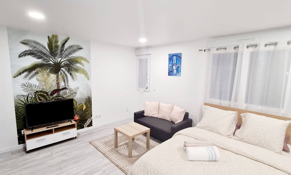 Sevran Apartment | Very bright apartment