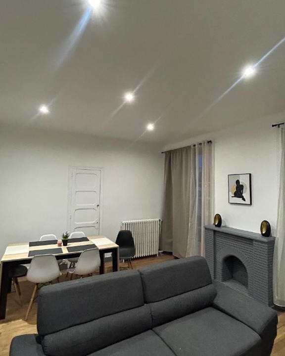 Saint-Junien Apartment | Victor Hugo's Le Central