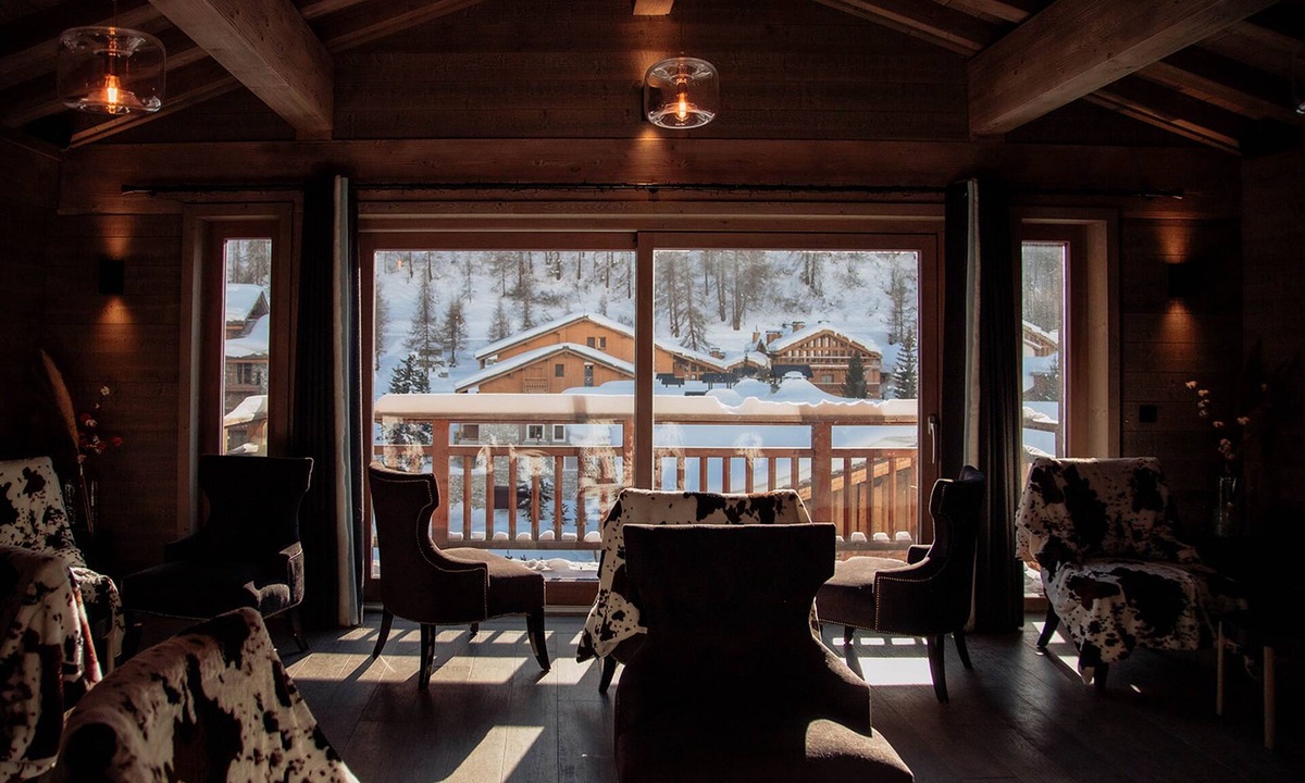 Val-d'Isere Hotel | Victoria Lodge, Friendly Hotel