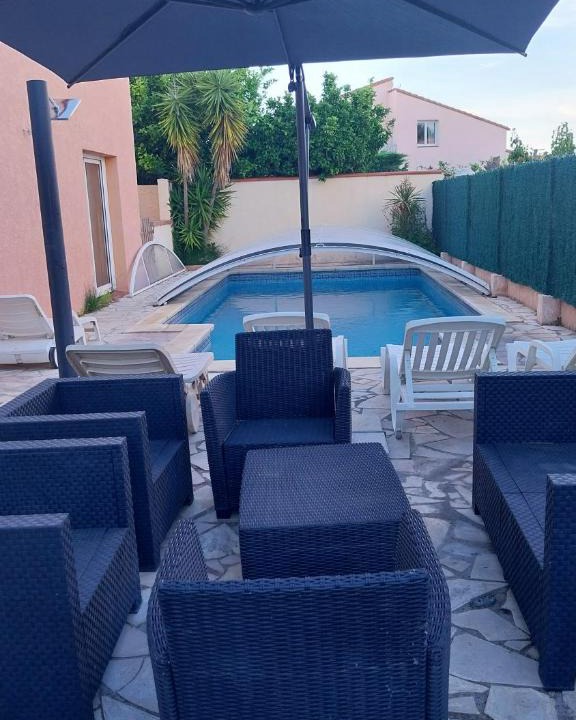 Saint-Hippolyte Bed & Breakfast | villa climatisée avec grande piscine