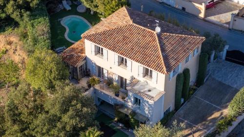 Sainte-Maxime Villa | Villa 5 ch, 12 pers, piscine Chauffée, proche Plages & Centre Sainte Maxime