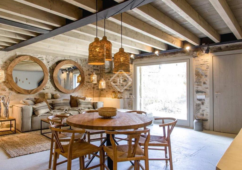 El Vilar d'Urtx Villa | Villa Age