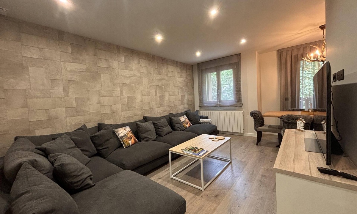 Benasque Apartment | Villa Aneto - Modern comfort in the heart of Benasque