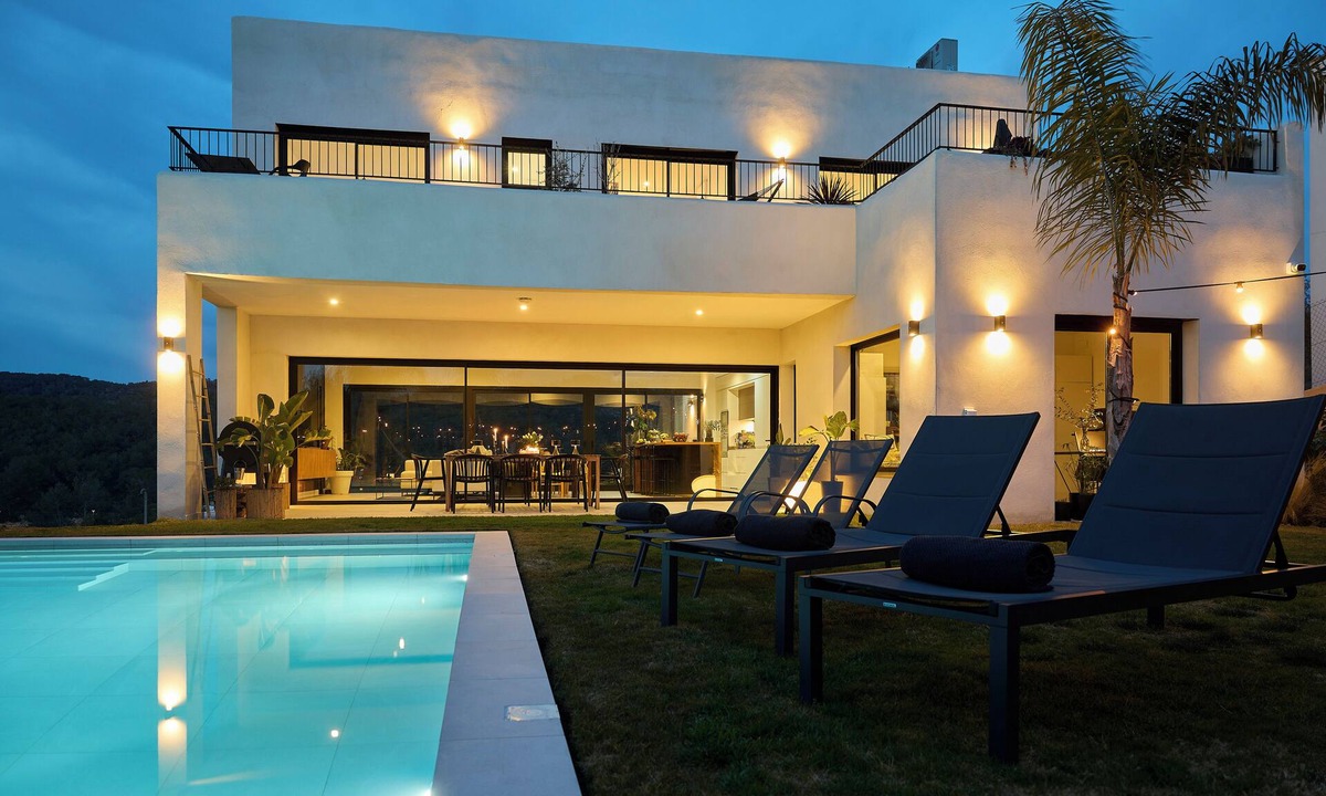Vallpineda Villa | Villa Casa Selva - Luxury and nature only 7 minutes drive from Sitges
