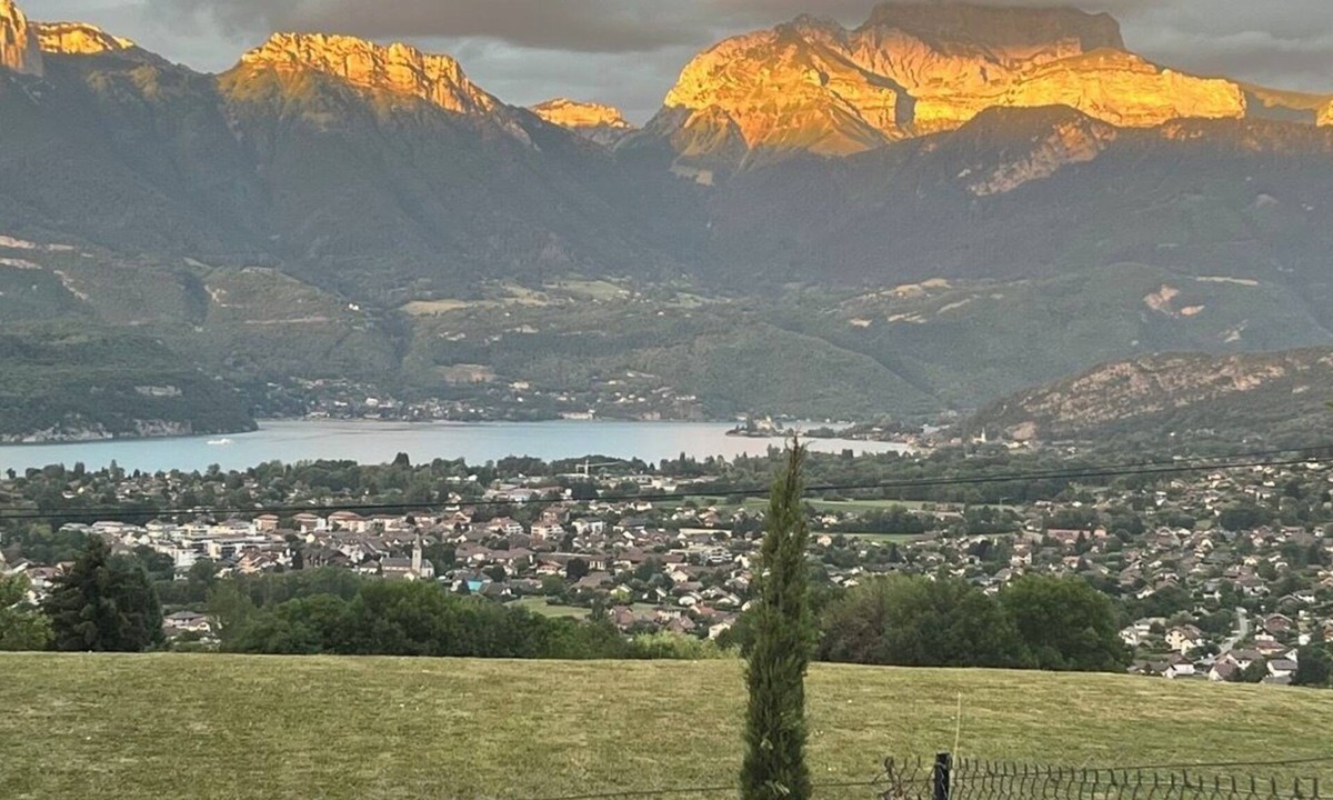 Saint-Jorioz House | Villa Eden Lake Annecy: Magnificent lake and mountain views in St Jorioz