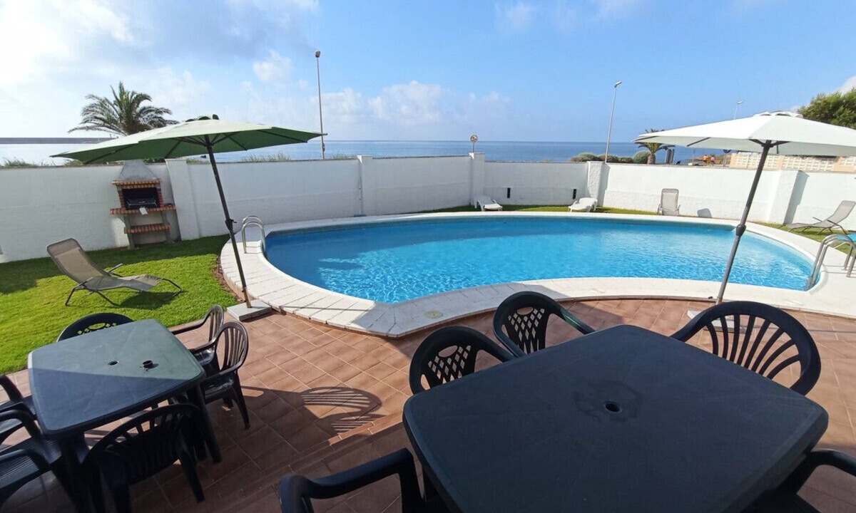 Vinaros Villa | Villa Estrella - Chalet con piscina privada en Vinaròs - Ref. 932