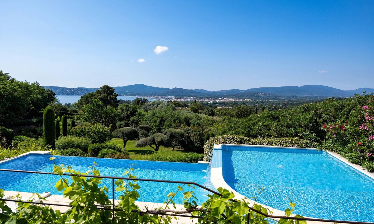 Grimaud Villa | Villa "Golfvilla Riviera" with Sea View, Private Pool & Wi-Fi