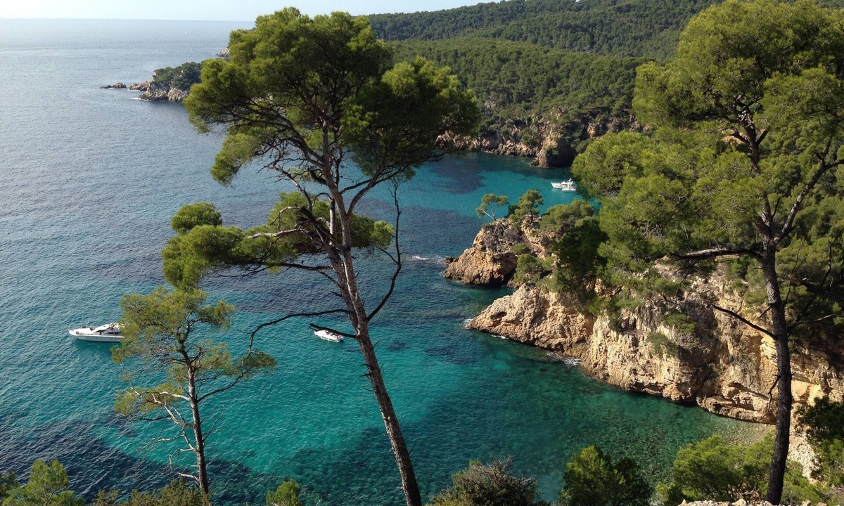 Greasque Villa | Villa in the heart of a Provencal village