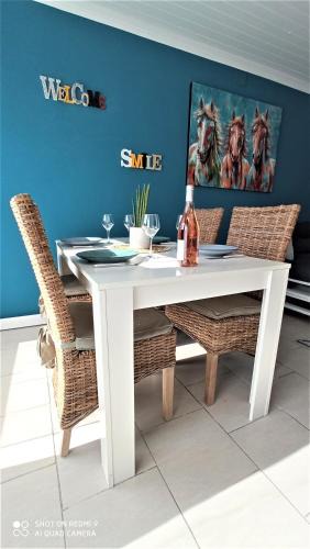 Saint-Julien-les-Rosiers Villa | Villa Les Palmiers - Piscine - Clim & Parking Privée