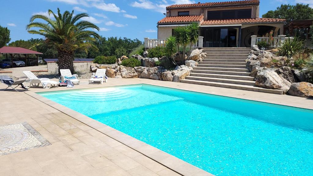 Villelongue-dels-Monts Apartment | Villa RENE