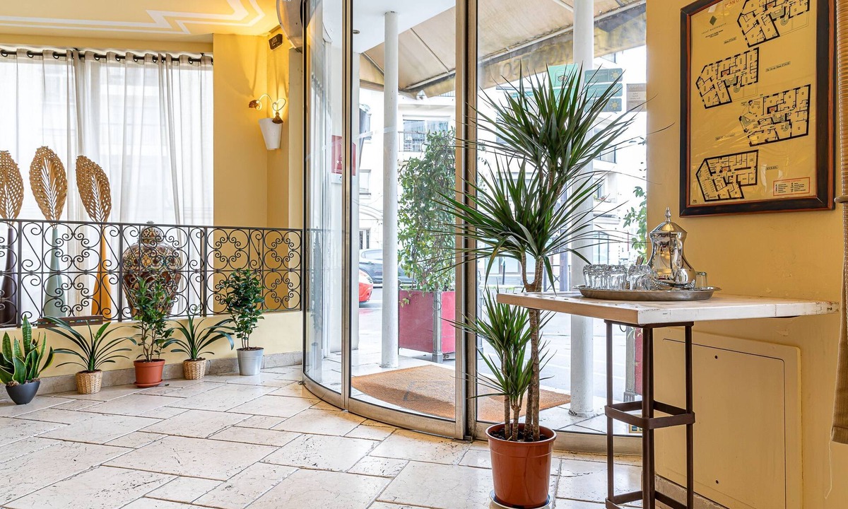 Parc-de-Montsouris Hotel | Villa Royale Montsouris