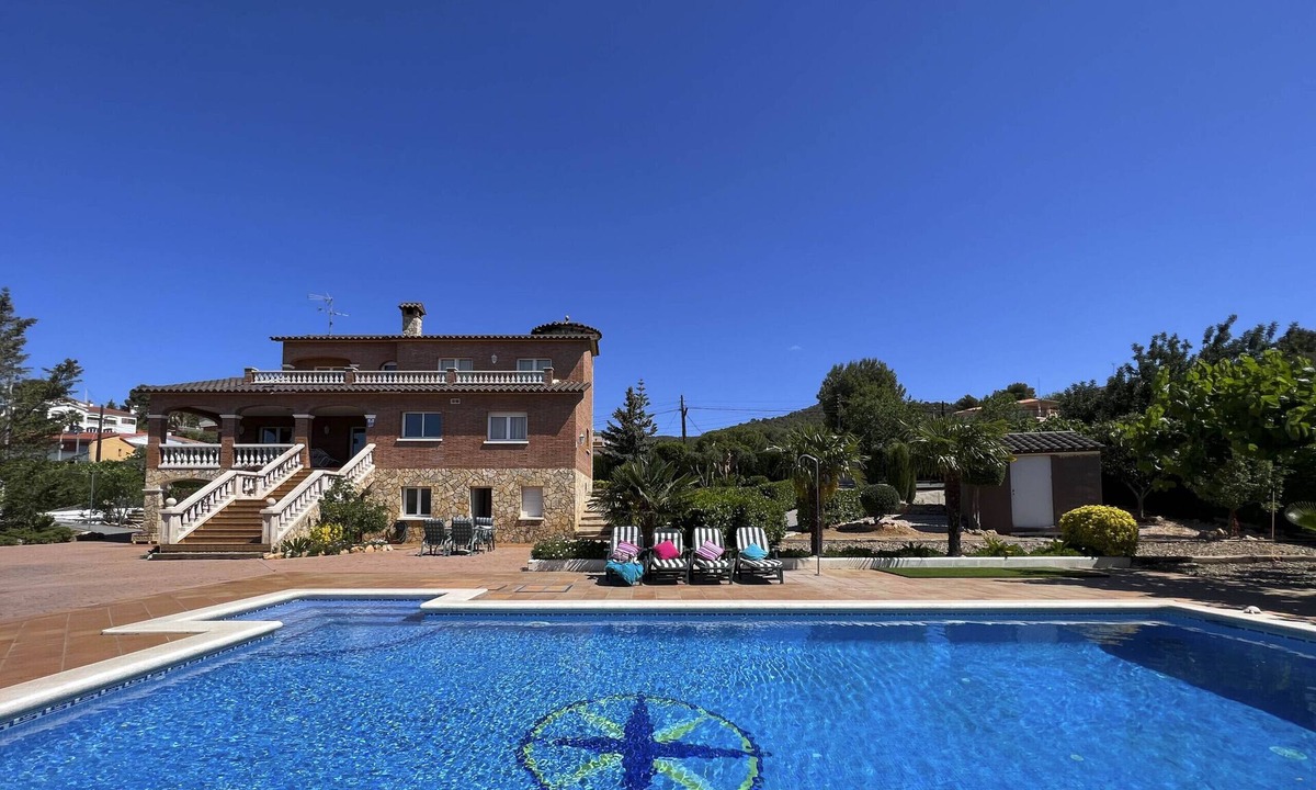 Sant Jaume dels Domenys Villa | Villa Torreón - Gran piscina y jardín, Comedor exterior, Barbacoa