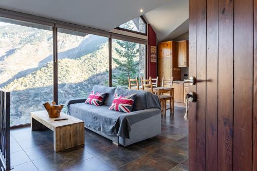 Aixirivall Apartment | Vistas increíbles, chimenea y terraza con BBQ