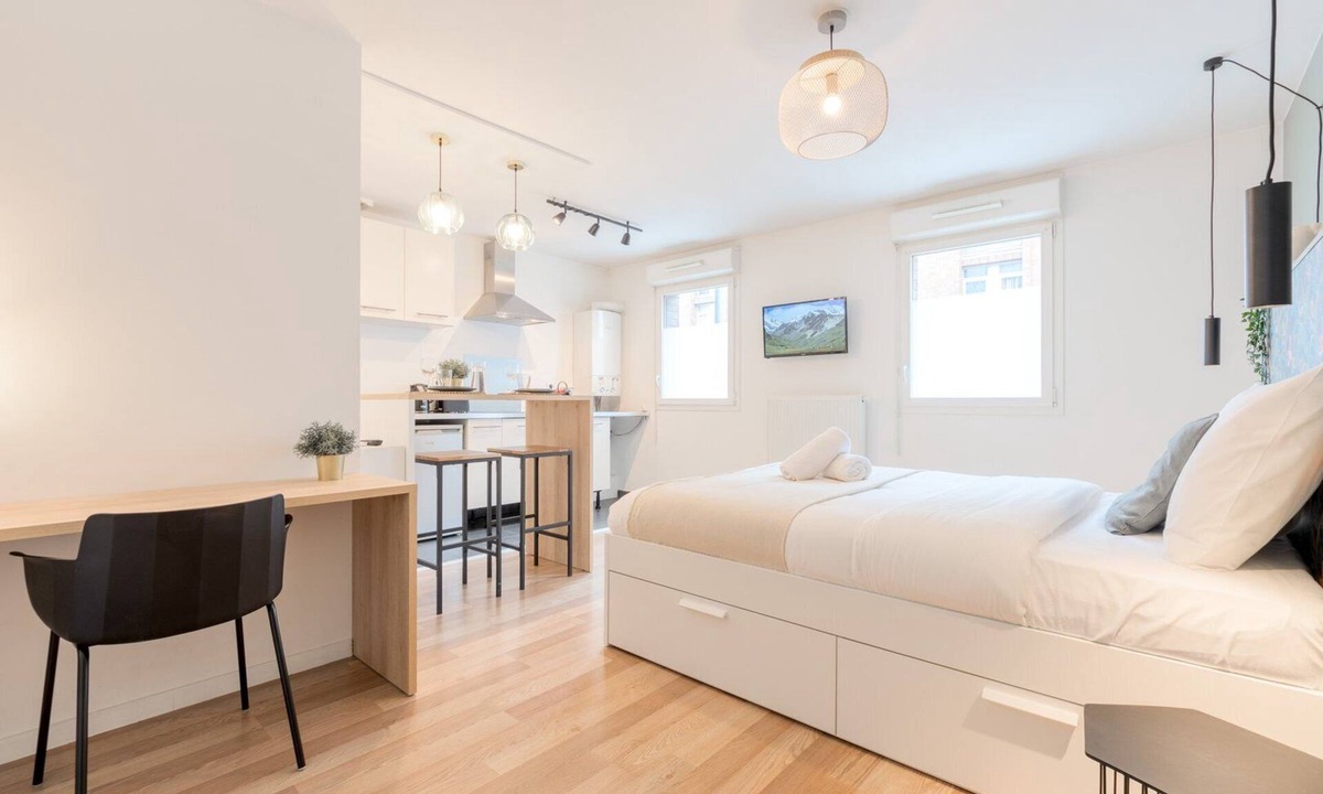 Vauban - Wazemmes Apartment | Wazemmes - Functional studio with parking
