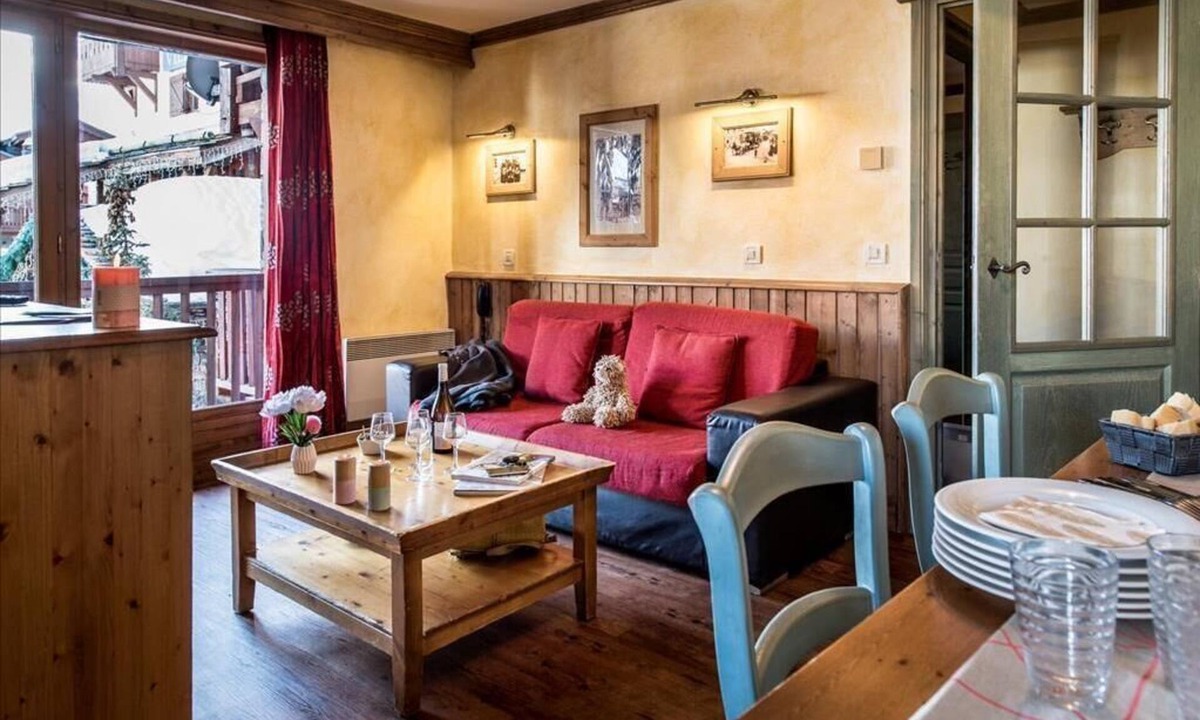 Les Almes Apartment | Wifi, 200m from resort center, balcony, tv, ski locker, 55m², Tignes