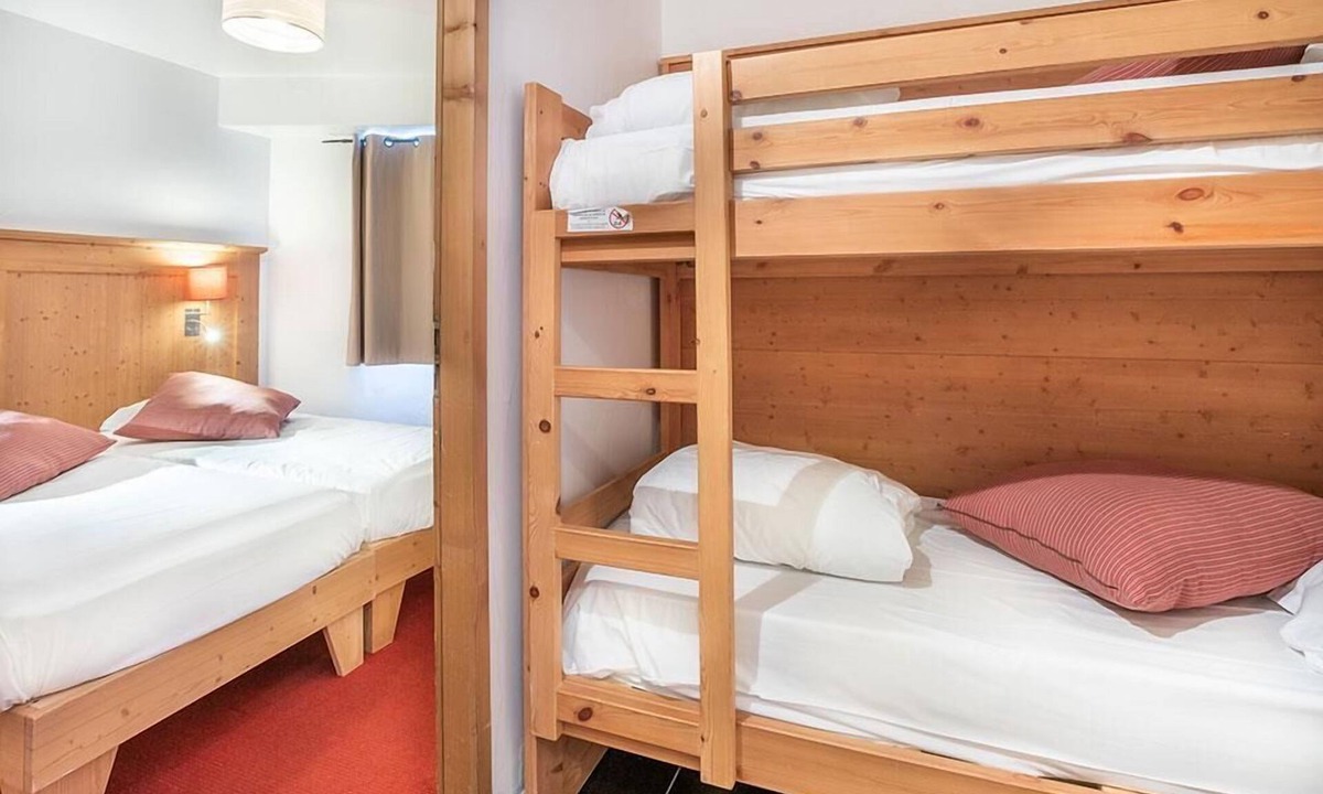 Les Almes Apartment | Wifi, 3rd floor, balcony, tv, ski locker, 92m², Tignes