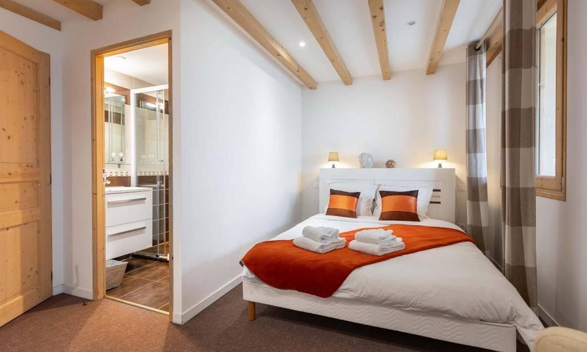 Nancroit Apartment | Wifi, 3rd floor, view valley, terrace, parking, tv, ski locker, 144m², Peisey-Vallandry