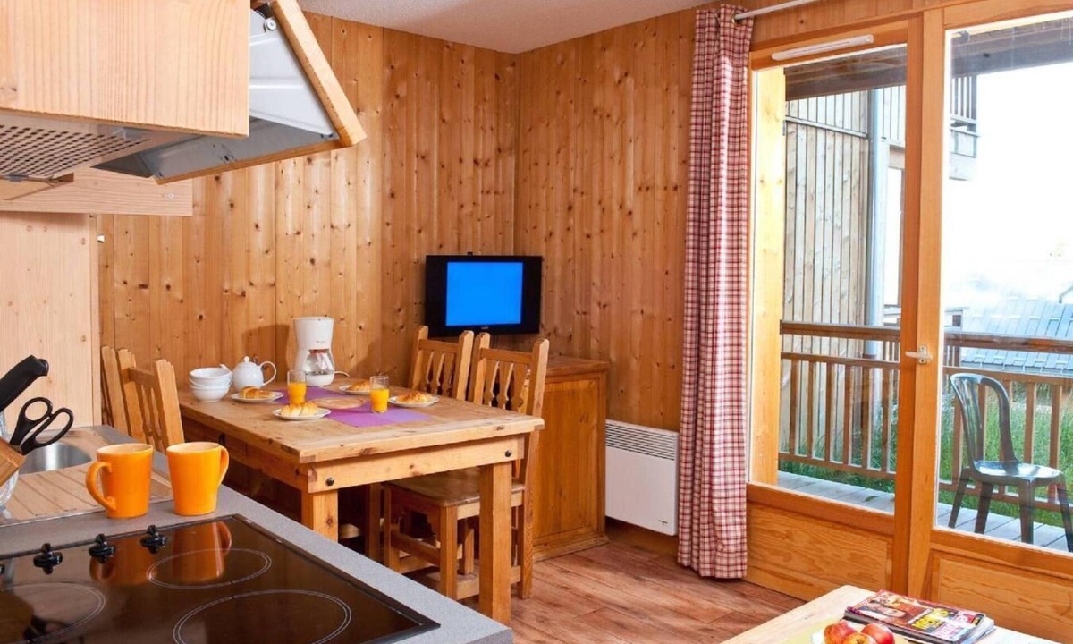 La Feclaz Apartment | Wifi, Ground floor, swimming pool, sauna, terrace, balcony, parking, ski locker, 35-42m², La Féclaz