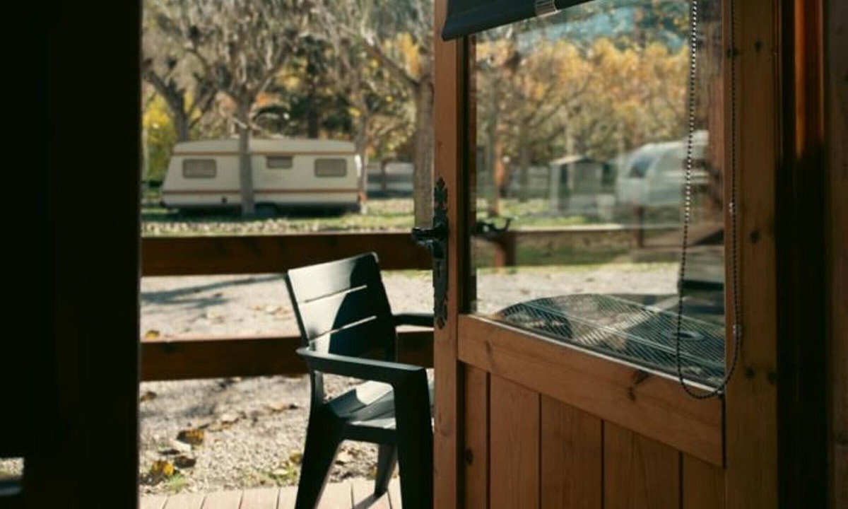 Montardit de Baix House | Wooden Bungalows with Porch and Pets Allowed
