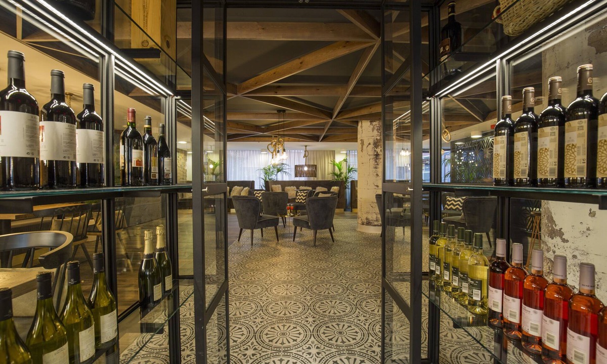Avenida Meritxell Hotel | Yomo Centric