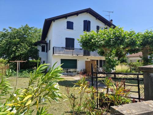 Saint-Jean-Pied-de-Port House | Zalicarté