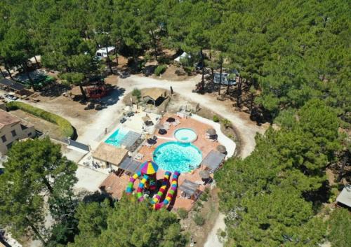 Bollene Other | ZEcamping 3 étoiles familial avec piscine chauffée aire de jeux et restaurant
