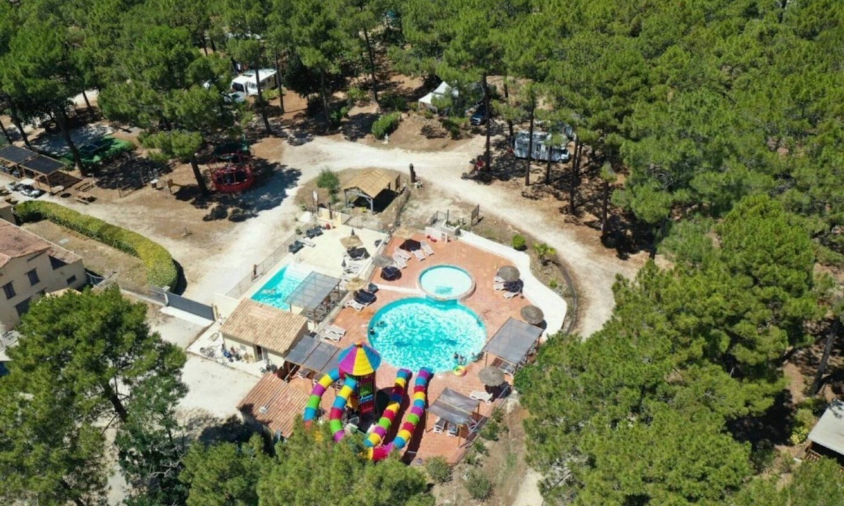 Bollene House | ZEcamping 3 étoiles piscine chauffée locatif TV clim 35m2