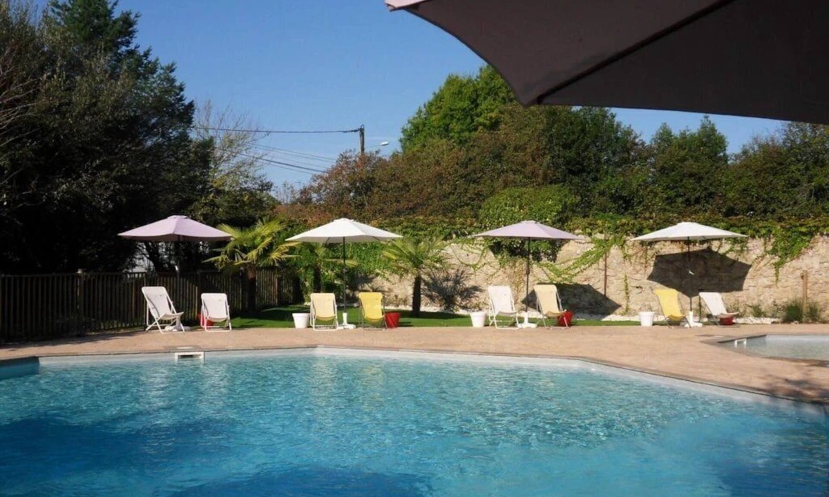 Urt House | ZEcamping 3 étoiles piscine animaux acceptés bien-être locatif TV 27m2 4 pers