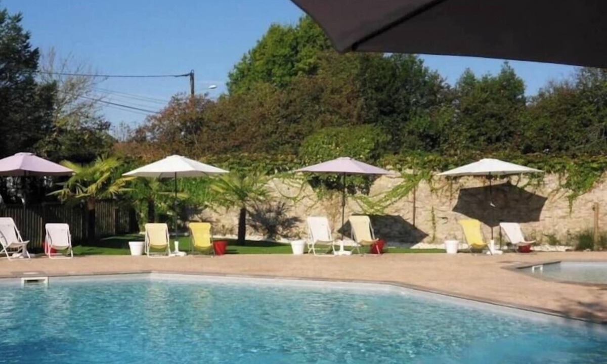 Urt House | ZEcamping 3 étoiles piscine dog friendly bien-être locatif 16m2 6 pers