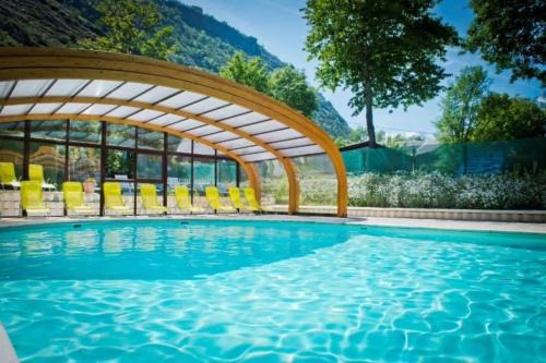 Le Bourg-d'Oisans Other | ZEcamping 4 étoiles avec restaurant et animations Alpe dHuez