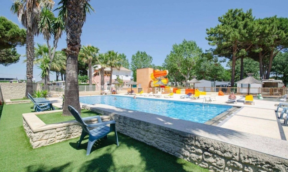 Le Grau-dʼAgde House | ZEcamping 4 étoiles locatif TV LV BBQ 21m2