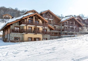 200m from resort center, 4th floor, view valley, fitness, swimming pool, sauna, hammam, balcony, tv