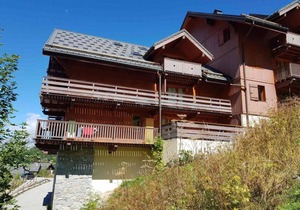 2nd floor, balcony, tv, ski locker, 45m², Valloire