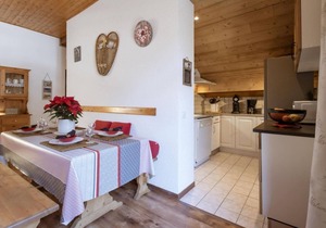 3rd floor, balcony, parking, tv, ski locker, 52m², Valloire