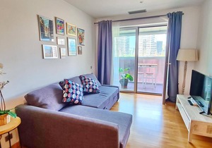 Apartment in front of Fira Gran Via
