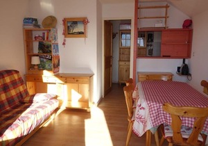 APARTMENT ALPE D'HUEZ IN SIERRA NEIGHBORHOOD